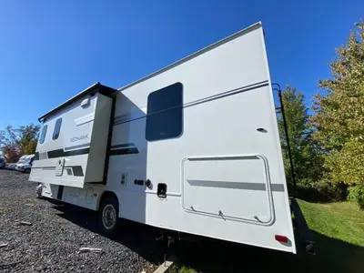 2027 Jayco Redhawk photo 8