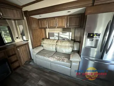 2016 Forest River RV Cardinal photo 15