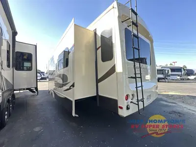 2016 Forest River RV Cardinal photo 6