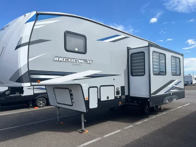 2022 FOREST RIVER CHEROKEE ARCTIC WOLF exterior