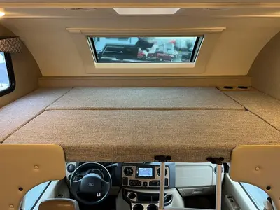 2020 Thor Motor Coach Quantum photo 4