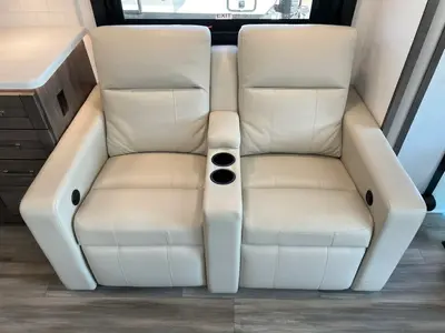 2026 Jayco Precept photo 7