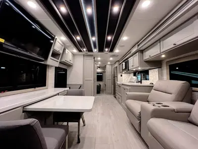 2027 Tiffin Motorhomes Allegro BAY photo 3