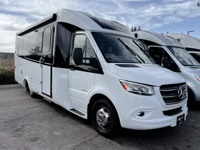 Used 2024 Leisure Travel Unity 24MB