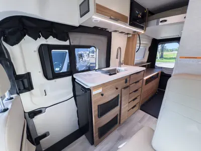 2027 Thor Motor Coach Talavera photo 6