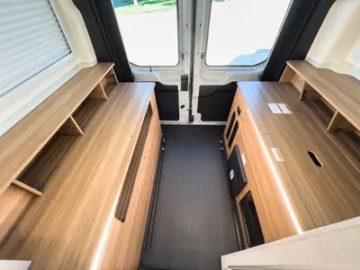 2027 Thor Motor Coach Talavera photo 18