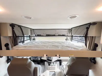 2025 Thor Motor Coach Windsport photo 4