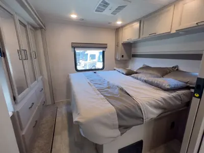 2025 Thor Motor Coach Windsport photo 16