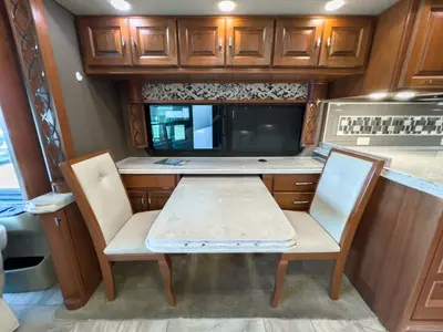 2018 Tiffin Motorhomes Allegro BUS photo 6