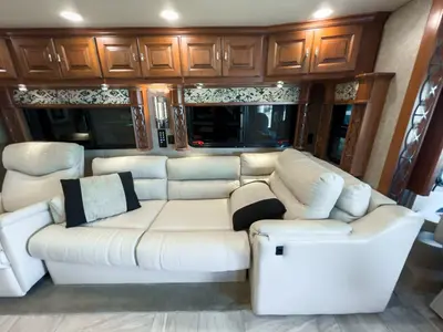 2018 Tiffin Motorhomes Allegro BUS photo 14