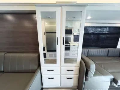 2025 Entegra Coach Odyssey photo 16