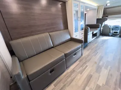 2025 Entegra Coach Odyssey photo 13