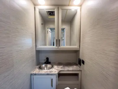 2022 Thor Motor Coach Four Winds photo 19