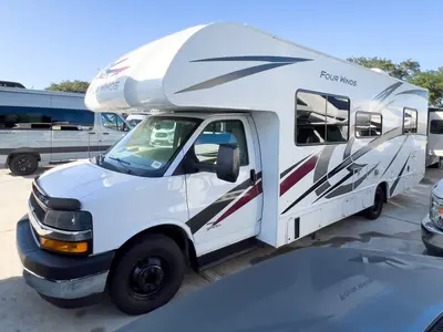 2022 Thor Motor Coach Four Winds photo 22