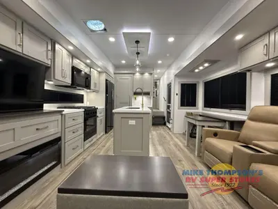 2026 Brinkley Model Z photo 19