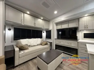 2026 Brinkley Model Z photo 18