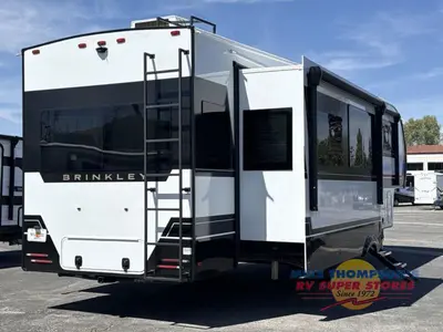 2026 Brinkley Model Z photo 15