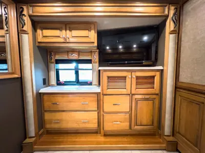 2019 Tiffin Motorhomes Phaeton photo 19