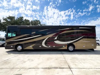 2019 Tiffin Motorhomes Phaeton photo 25