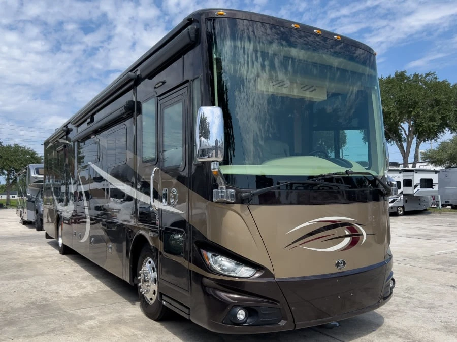 2019 Tiffin Motorhomes Phaeton exterior