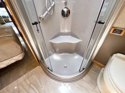 2019 Tiffin Motorhomes Phaeton photo 22