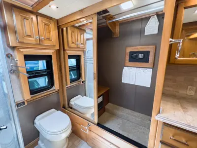 2019 Tiffin Motorhomes Phaeton photo 21