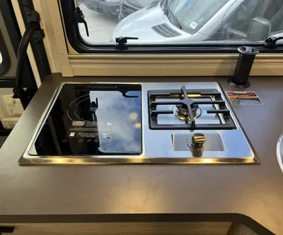 2026 Winnebago Navion photo 8