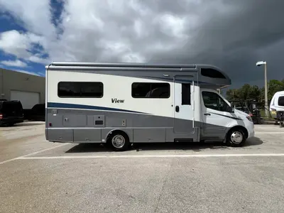 2022 Winnebago View photo 17