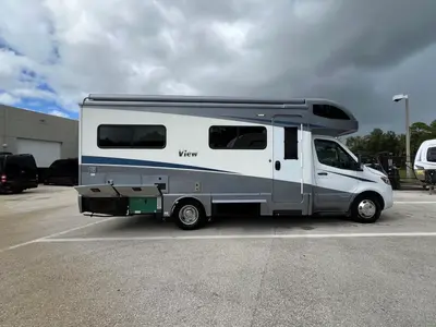 2022 Winnebago View photo 18