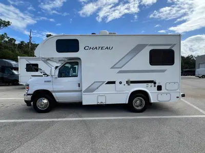 2026 Thor Motor Coach Chateau photo 19