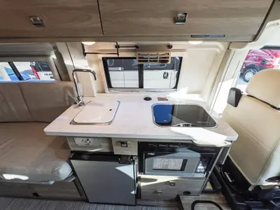 2022 Winnebago Travato photo 8