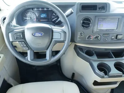 2027 Thor Motor Coach Chateau photo 2
