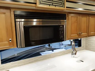 2021 Tiffin Motorhomes Allegro RED photo 13