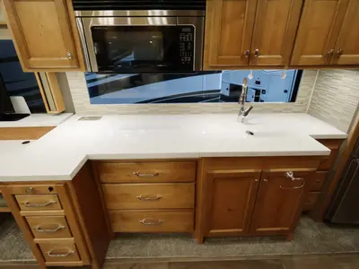 2021 Tiffin Motorhomes Allegro RED photo 10