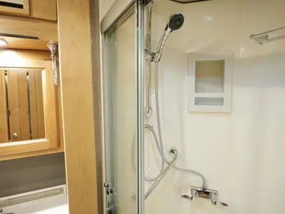 2021 Tiffin Motorhomes Allegro RED photo 25