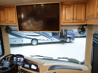 2021 Tiffin Motorhomes Allegro RED photo 4