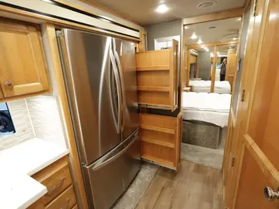 2021 Tiffin Motorhomes Allegro RED photo 17