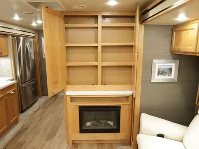 2021 Tiffin Motorhomes Allegro RED photo 22