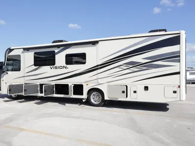 2023 Entegra Coach Vision XL photo 29