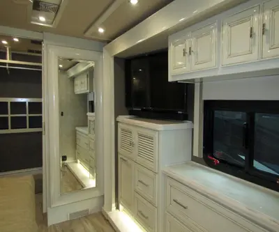 2019 Tiffin Motorhomes Allegro BUS photo 22