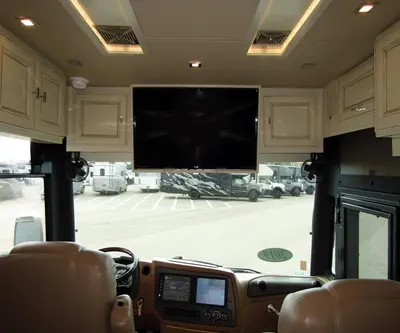 2019 Tiffin Motorhomes Allegro BUS photo 4