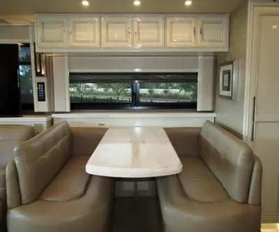 2019 Tiffin Motorhomes Allegro BUS photo 16