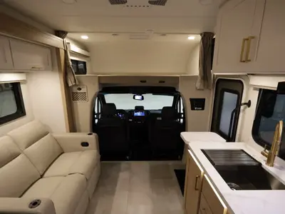 2027 Thor Motor Coach Chateau photo 3