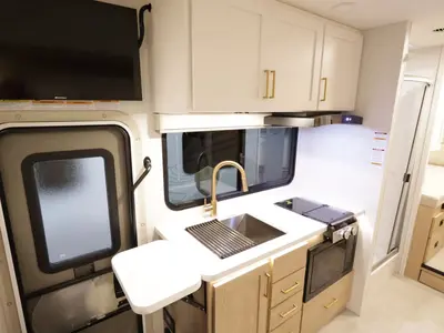 2027 Thor Motor Coach Chateau photo 6