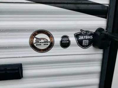 2018 JAYCO JAY FLIGHT photo 2