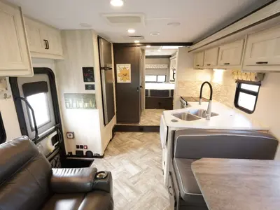 2021 Forest River Sunseeker photo 6