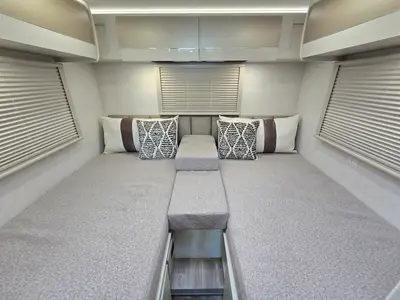 2027 Thor Motor Coach Vegas photo 16