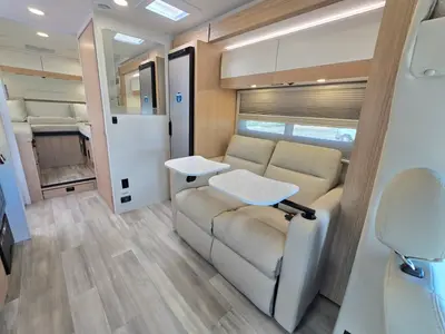 2027 Thor Motor Coach Delano photo 12