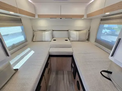 2027 Thor Motor Coach Delano photo 15