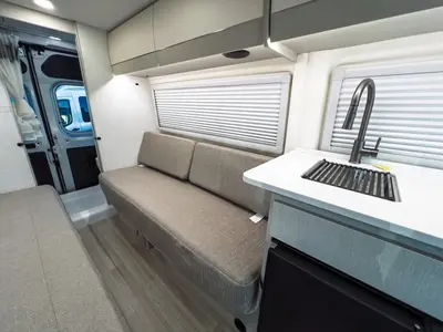 2027 Thor Motor Coach Tellaro photo 10